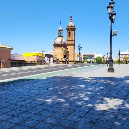 Lejlighed New! Cozy For Couples With Private Patio Sevilla