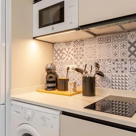 Lejlighed New! Cozy For Couples With Private Patio Sevilla