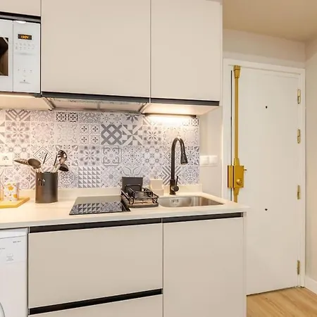 Lejlighed New! Cozy For Couples With Private Patio Sevilla