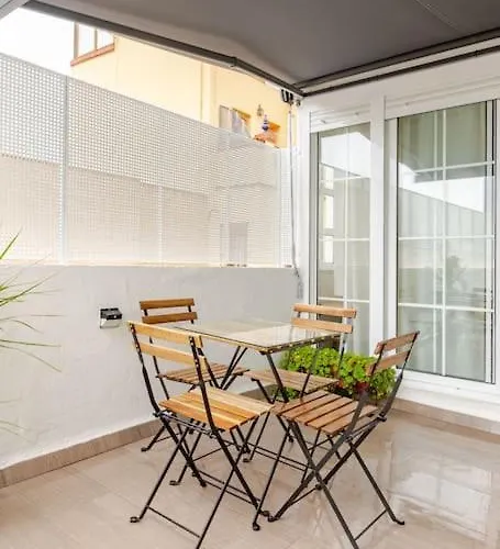 아파트 New! Cozy For Couples With Private Patio