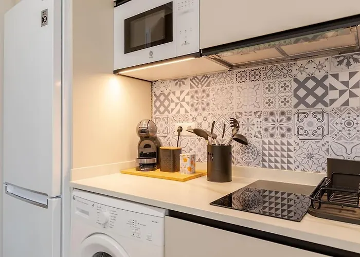 아파트 New! Cozy For Couples With Private Patio 세비야