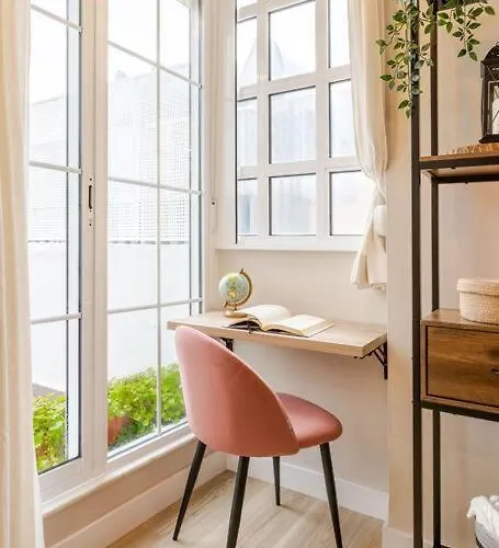 아파트 New! Cozy For Couples With Private Patio *