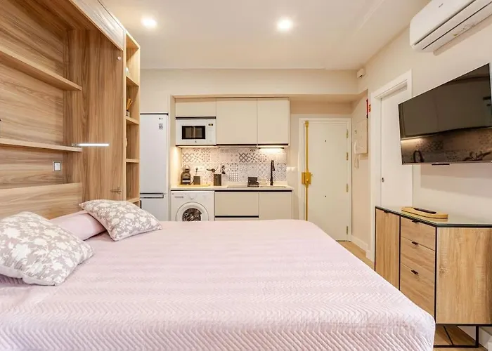 New! Cozy For Couples With Private Patio *