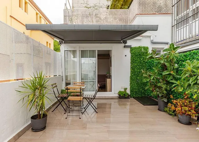 New! Cozy For Couples With Private Patio 아파트 *