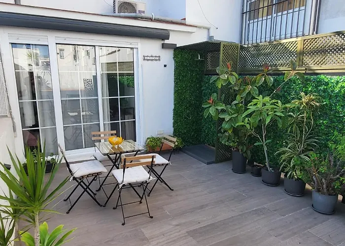 New! Cozy For Couples With Private Patio * 세비야