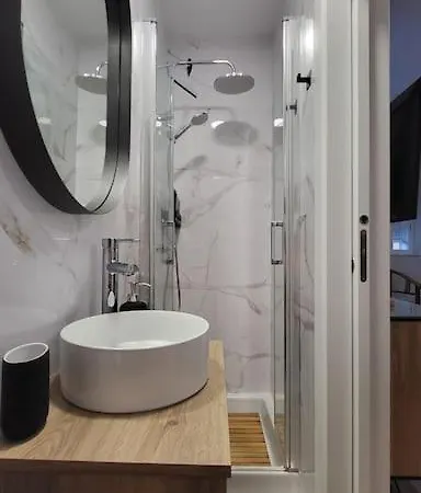 公寓 New! Cozy For Couples With Private Patio *