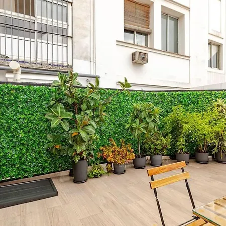 New! Cozy For Couples With Private Patio 塞维利亚